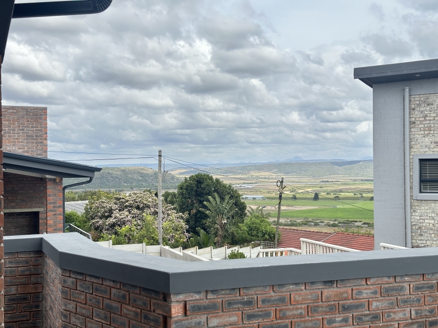 3 Bedroom Property for Sale in Fraaiuitsig Western Cape